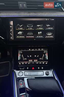Позашляховик / Кросовер Audi e-tron 2019 в 