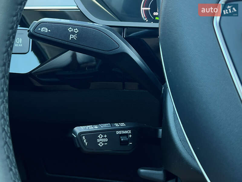 Позашляховик / Кросовер Audi e-tron 2022 в Луцьку