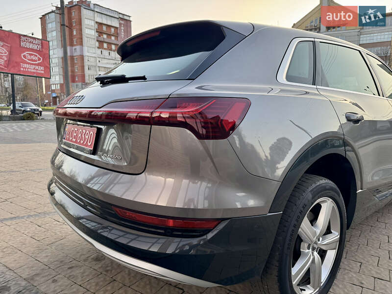 Внедорожник / Кроссовер Audi e-tron 2020 в Ивано-Франковске