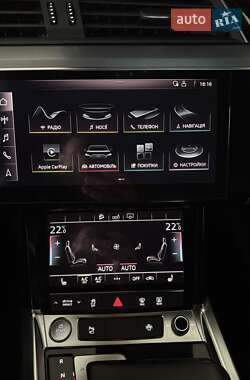 Позашляховик / Кросовер Audi e-tron 2019 в 