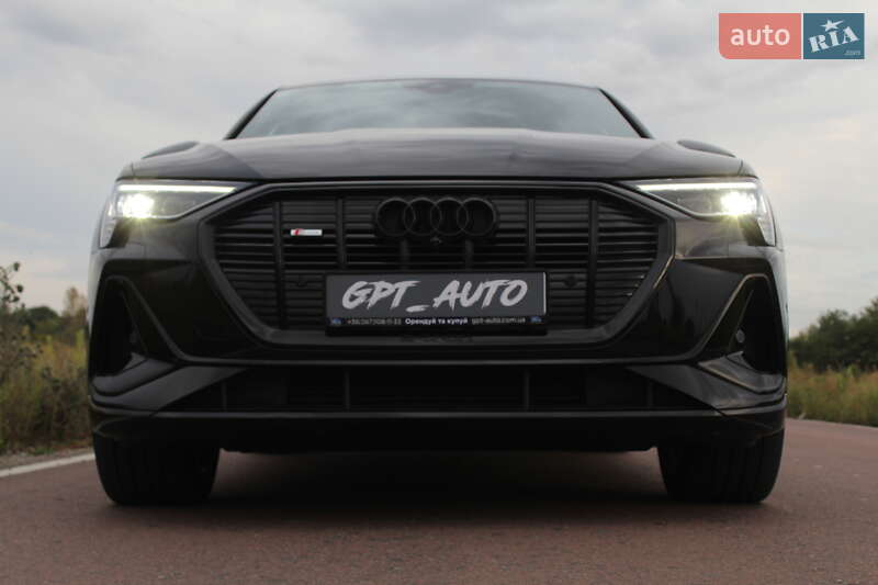 Позашляховик / Кросовер Audi e-tron 2023 в Києві