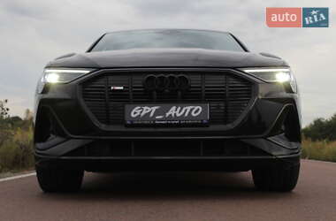 Внедорожник / Кроссовер Audi e-tron 2023 в 