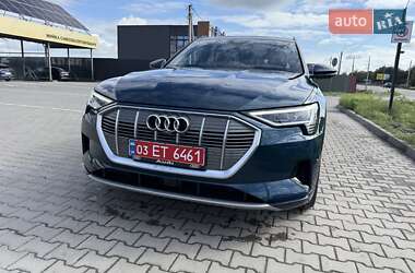 Внедорожник / Кроссовер Audi e-tron 2019 в 