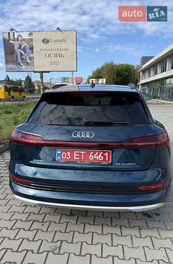 Внедорожник / Кроссовер Audi e-tron 2019 в 