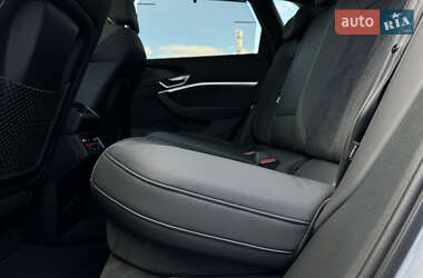 Внедорожник / Кроссовер Audi e-tron 2021 в 