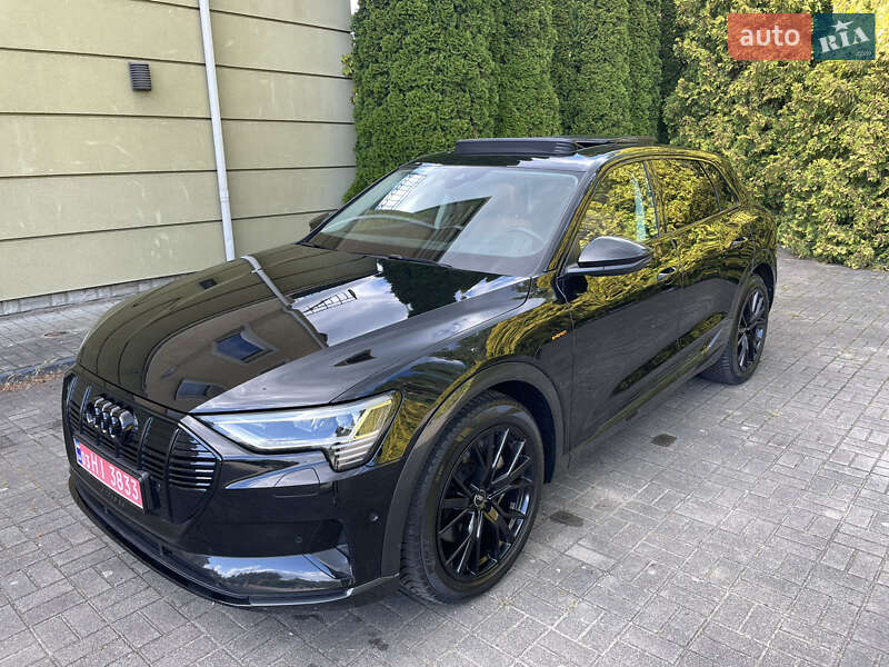 Позашляховик / Кросовер Audi e-tron 2023 в Львові