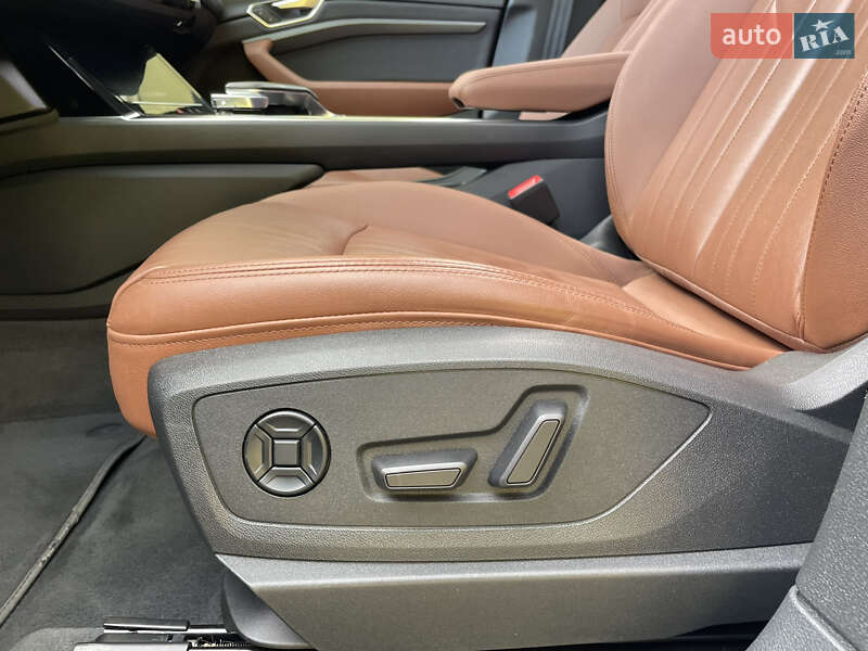 Позашляховик / Кросовер Audi e-tron 2023 в Львові