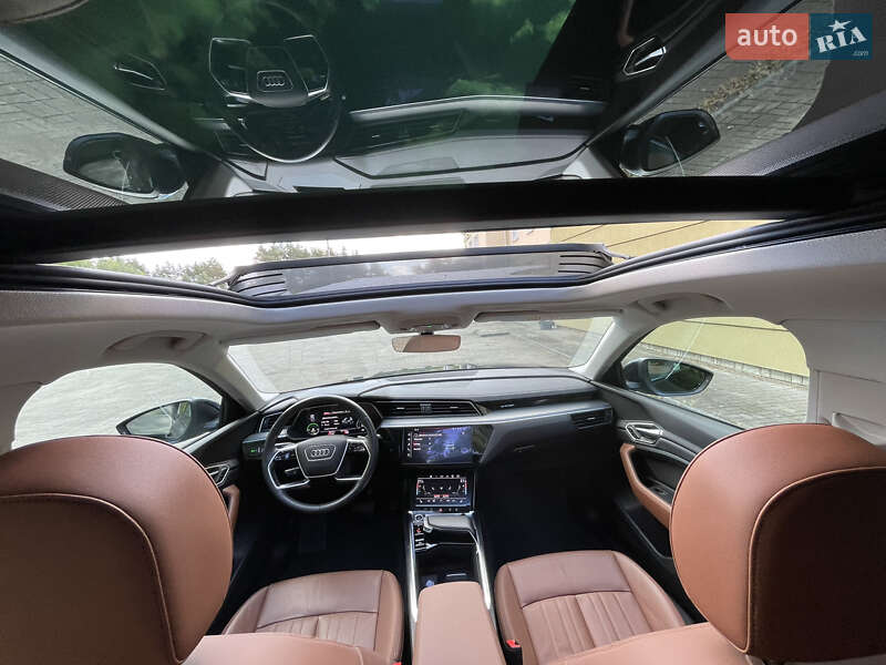 Позашляховик / Кросовер Audi e-tron 2023 в Львові