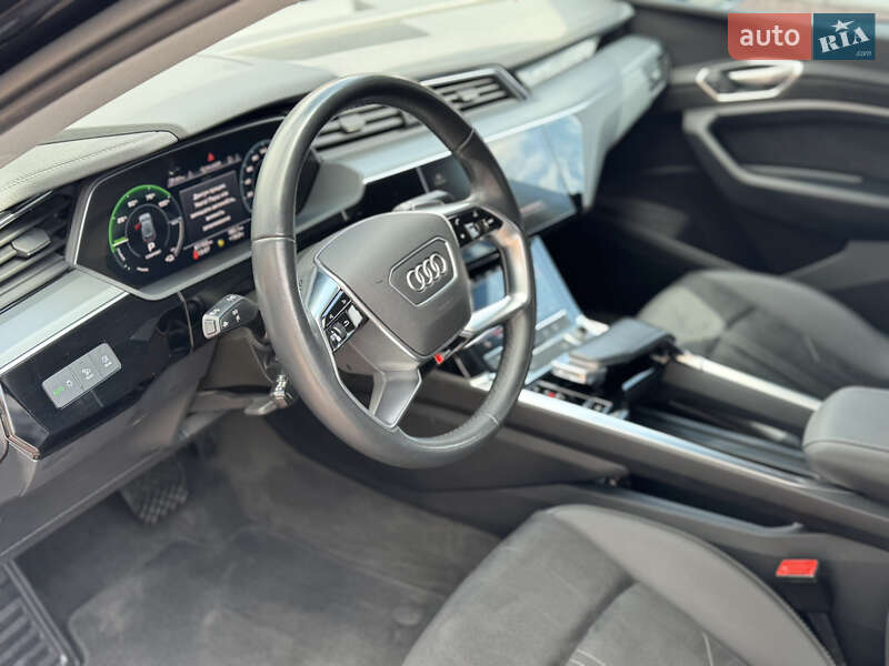Внедорожник / Кроссовер Audi e-tron 2021 в Хмельницком