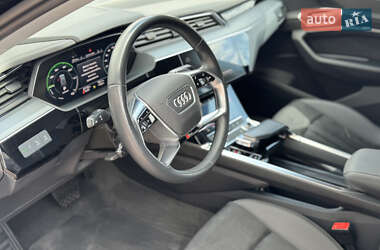 Внедорожник / Кроссовер Audi e-tron 2021 в 