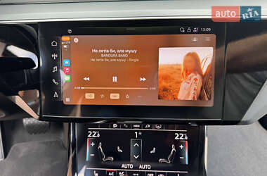 Внедорожник / Кроссовер Audi e-tron 2021 в 