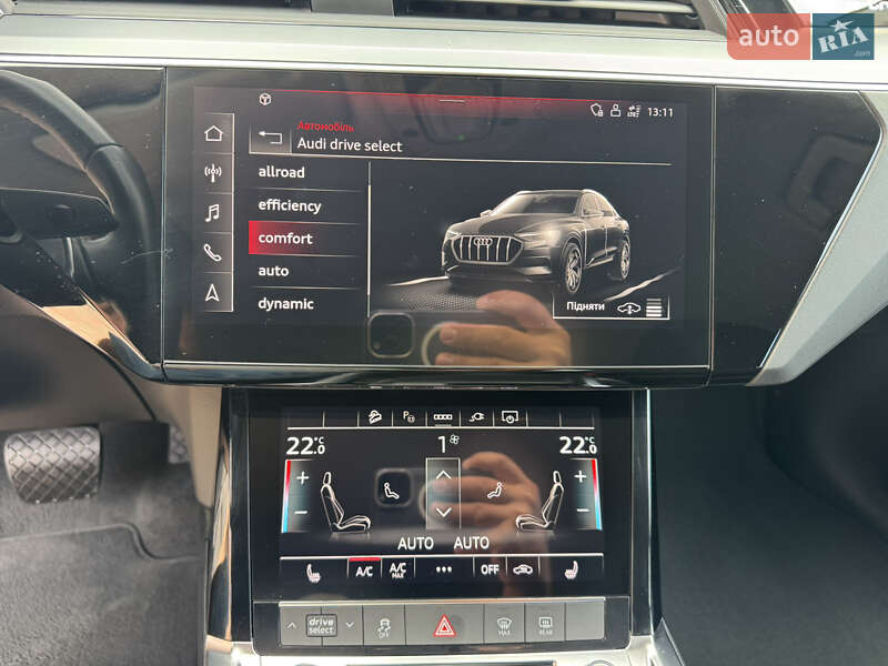 Внедорожник / Кроссовер Audi e-tron 2021 в Хмельницком