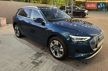 Позашляховик / Кросовер Audi e-tron 2020 в Дніпрі