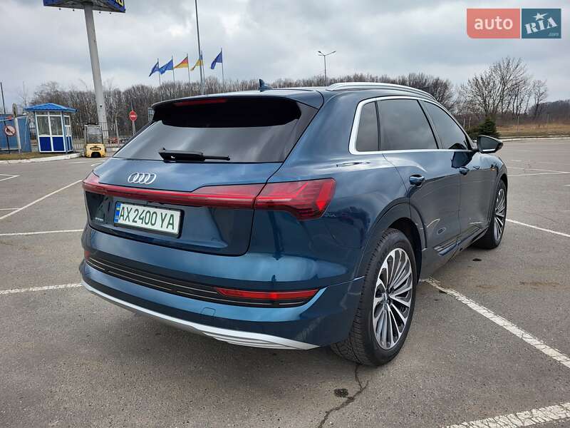 Внедорожник / Кроссовер Audi e-tron 2019 в Полтаве