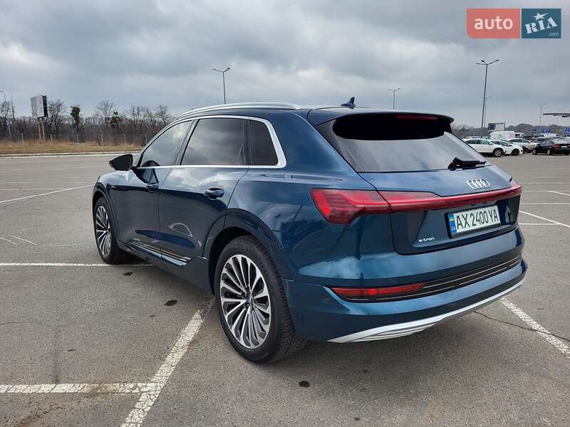 Внедорожник / Кроссовер Audi e-tron 2019 в Полтаве
