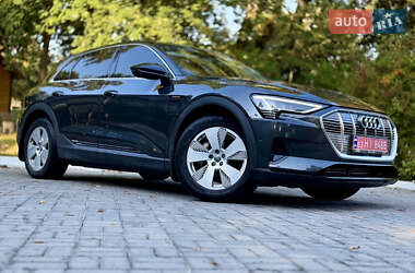 Внедорожник / Кроссовер Audi e-tron 2019 в 