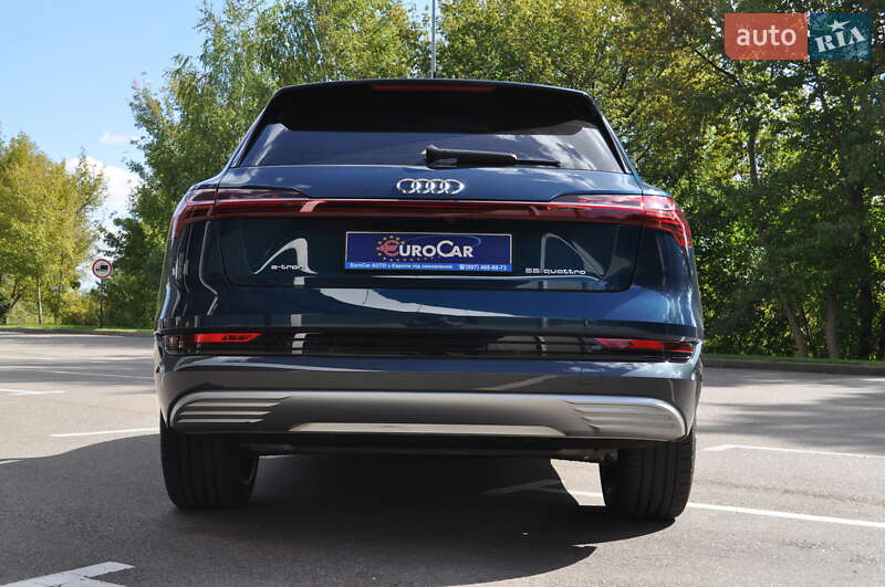 Внедорожник / Кроссовер Audi e-tron 2019 в Киеве