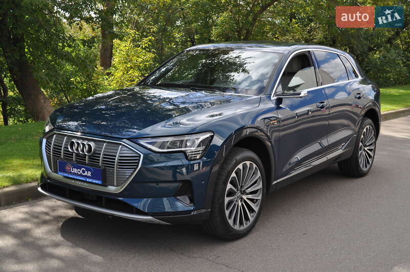 Внедорожник / Кроссовер Audi e-tron 2019 в Киеве