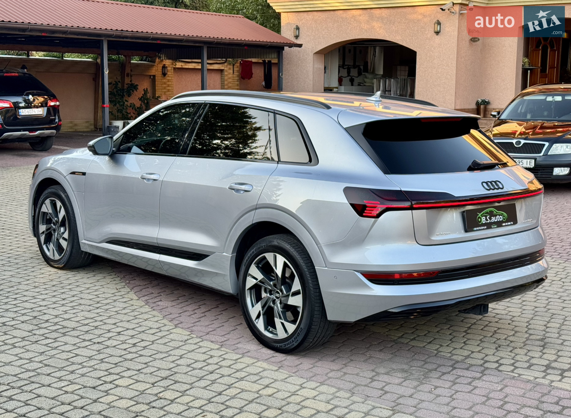 2022 Audi e-tron - мініатюра 15