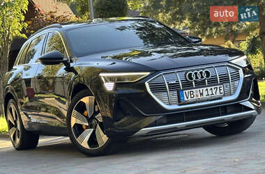 Внедорожник / Кроссовер Audi e-tron 2020 в 