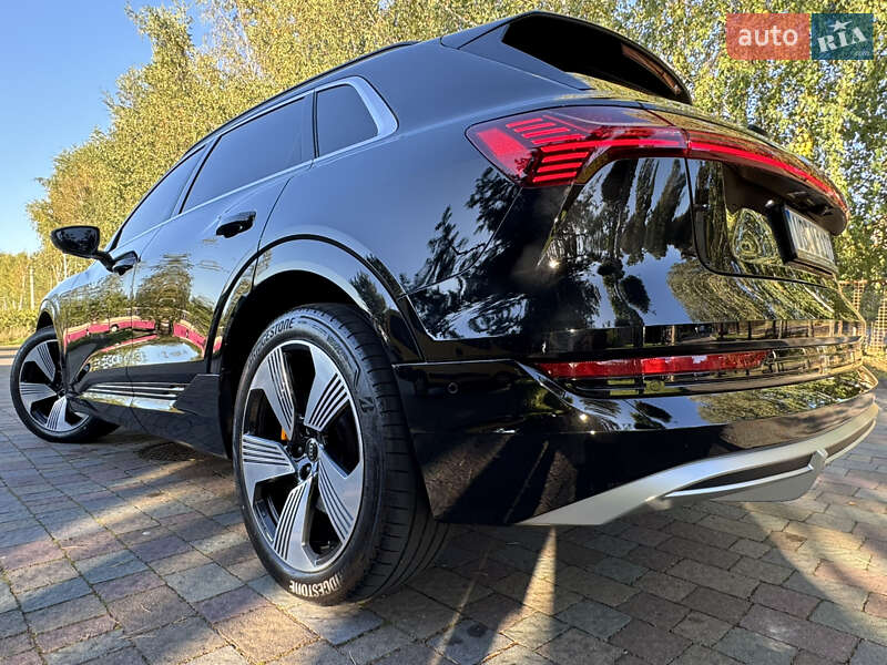 Позашляховик / Кросовер Audi e-tron 2020 в Дрогобичі
