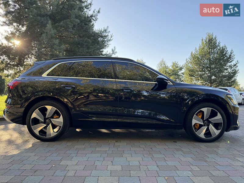 Позашляховик / Кросовер Audi e-tron 2020 в Дрогобичі