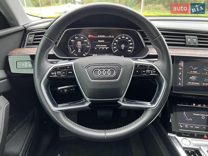 Внедорожник / Кроссовер Audi e-tron 2019 в Львове