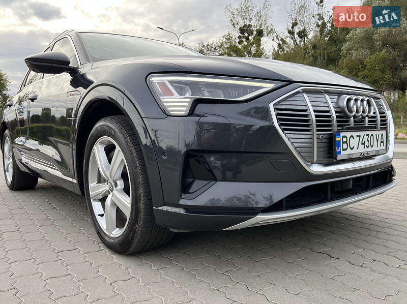 Позашляховик / Кросовер Audi e-tron 2019 в Львові фото 21 Позашляховик / Кросовер Audi e-tron 2019 в Львові