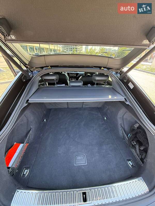 Позашляховик / Кросовер Audi e-tron 2020 в Дніпрі