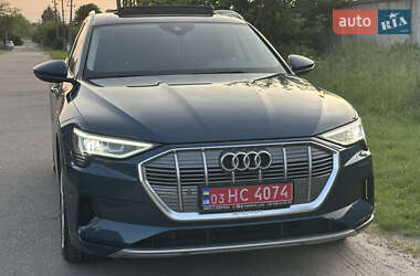 Позашляховик / Кросовер Audi e-tron 2019 в 