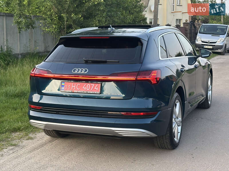 Внедорожник / Кроссовер Audi e-tron 2019 в Ровно фото 12 Внедорожник / Кроссовер Audi e-tron 2019 в Ровно