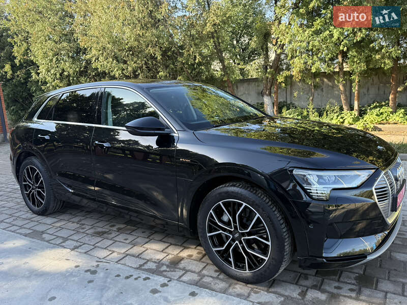 Внедорожник / Кроссовер Audi e-tron 2021 в Луцке