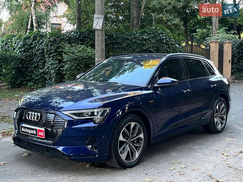 Audi e-tron 2021
