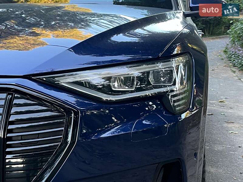 Внедорожник / Кроссовер Audi e-tron 2021 в Киеве фото 5 Внедорожник / Кроссовер Audi e-tron 2021 в Киеве