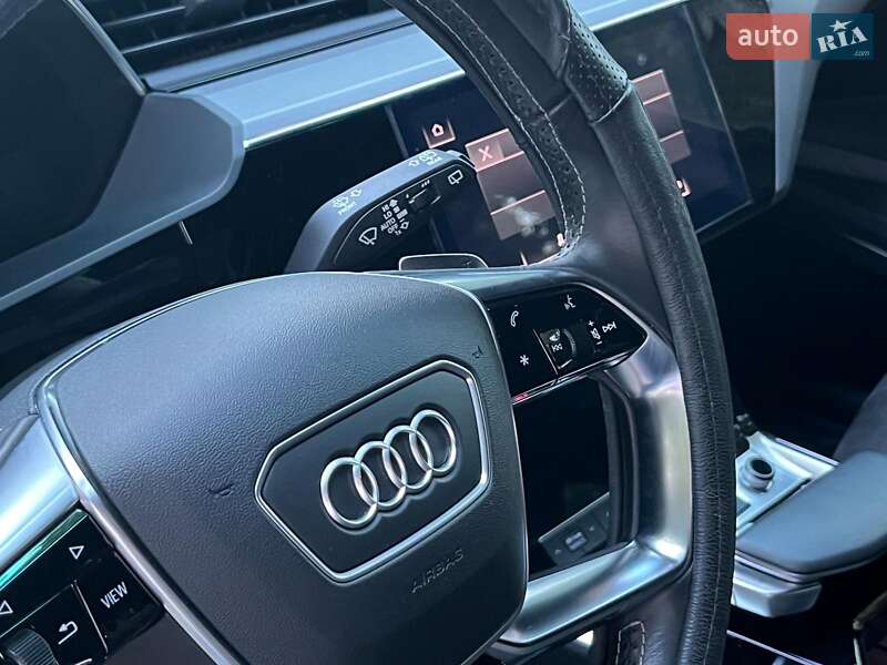 Внедорожник / Кроссовер Audi e-tron 2021 в Киеве фото 40 Внедорожник / Кроссовер Audi e-tron 2021 в Киеве