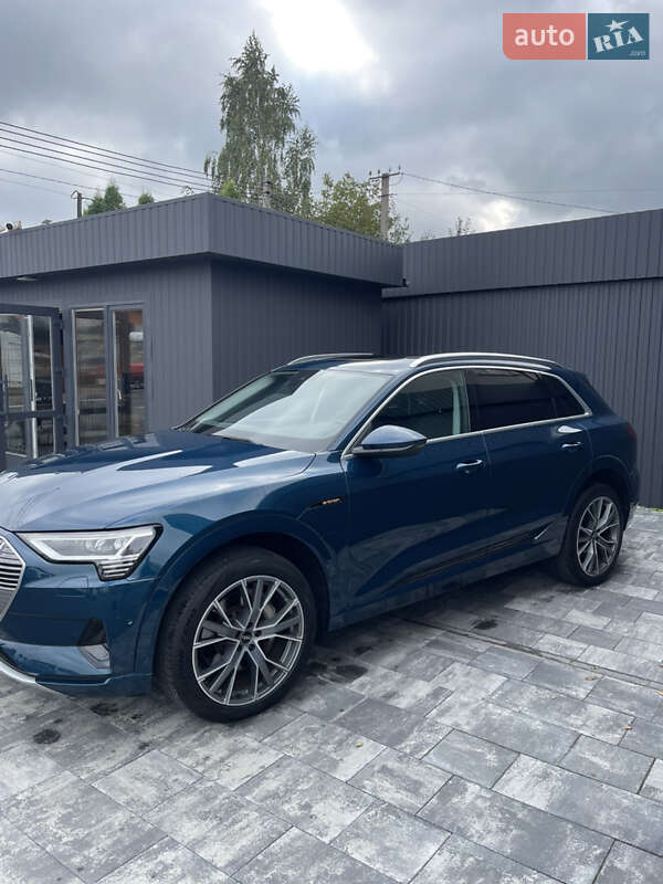 Позашляховик / Кросовер Audi e-tron 2020 в Луцьку