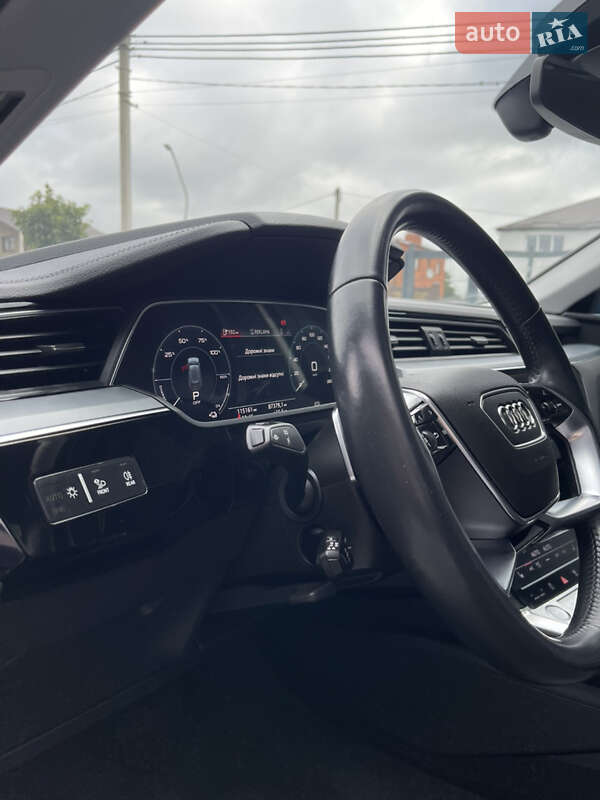 Позашляховик / Кросовер Audi e-tron 2020 в Луцьку