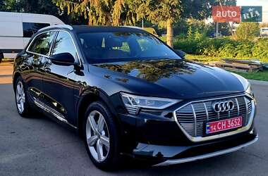 Позашляховик / Кросовер Audi e-tron 2020 в 