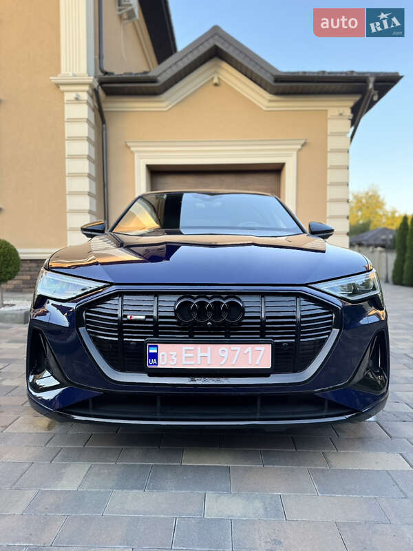 Внедорожник / Кроссовер Audi e-tron 2022 в Черновцах