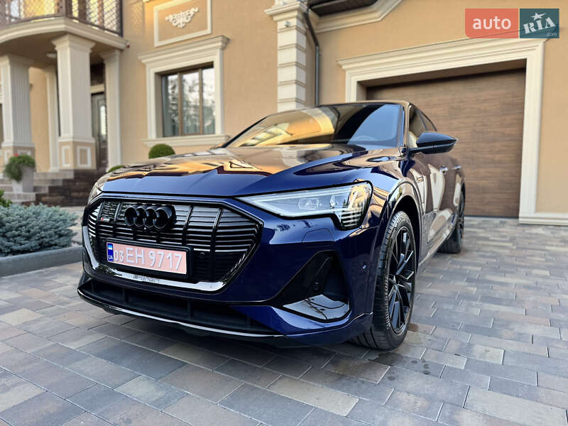 Внедорожник / Кроссовер Audi e-tron 2022 в Черновцах