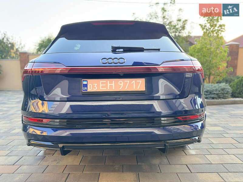 Внедорожник / Кроссовер Audi e-tron 2022 в Черновцах
