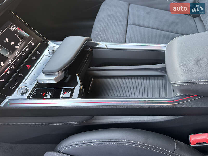 Внедорожник / Кроссовер Audi e-tron 2022 в Черновцах