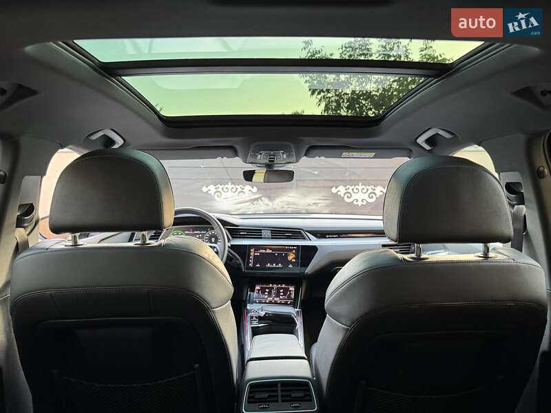 Внедорожник / Кроссовер Audi e-tron 2022 в Черновцах