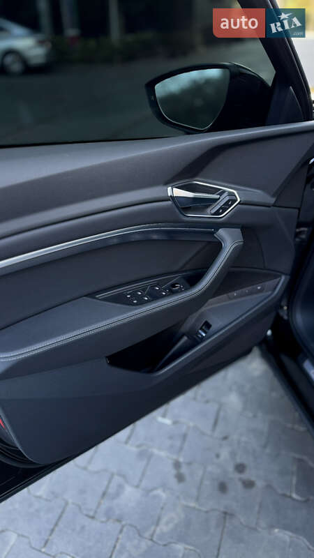 Внедорожник / Кроссовер Audi e-tron 2020 в Днепре