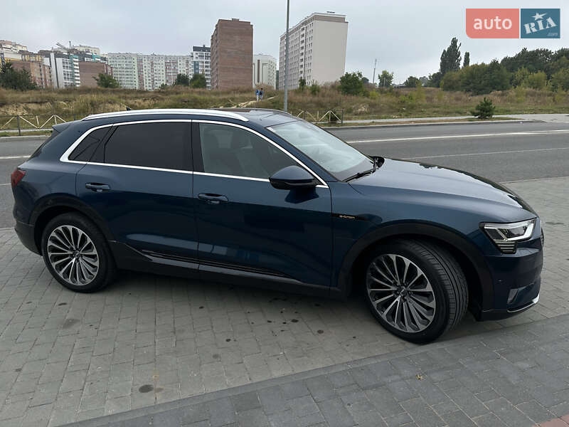 Внедорожник / Кроссовер Audi e-tron 2020 в Ровно