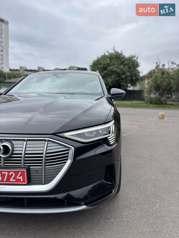 Внедорожник / Кроссовер Audi e-tron 2019 в Черкассах фото 2 Внедорожник / Кроссовер Audi e-tron 2019 в Черкассах