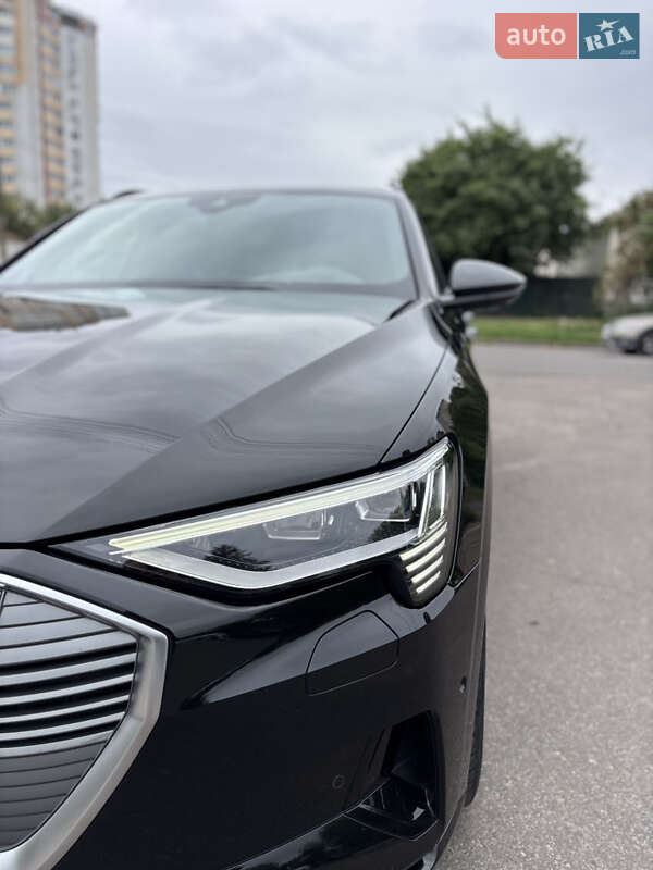 Внедорожник / Кроссовер Audi e-tron 2019 в Черкассах фото 13 Внедорожник / Кроссовер Audi e-tron 2019 в Черкассах