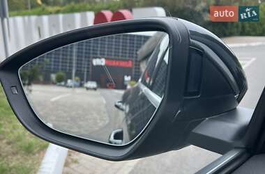 Внедорожник / Кроссовер Audi e-tron 2019 в 