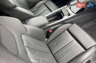 Внедорожник / Кроссовер Audi e-tron 2022 в 