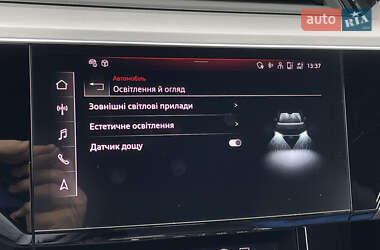 Внедорожник / Кроссовер Audi e-tron 2022 в 